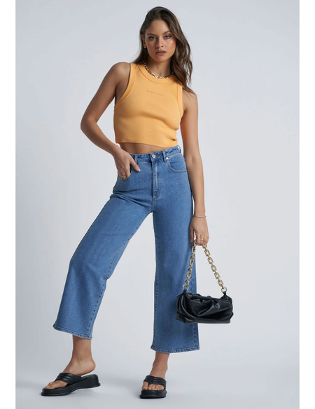 A STREET ALINE CROP JEAN